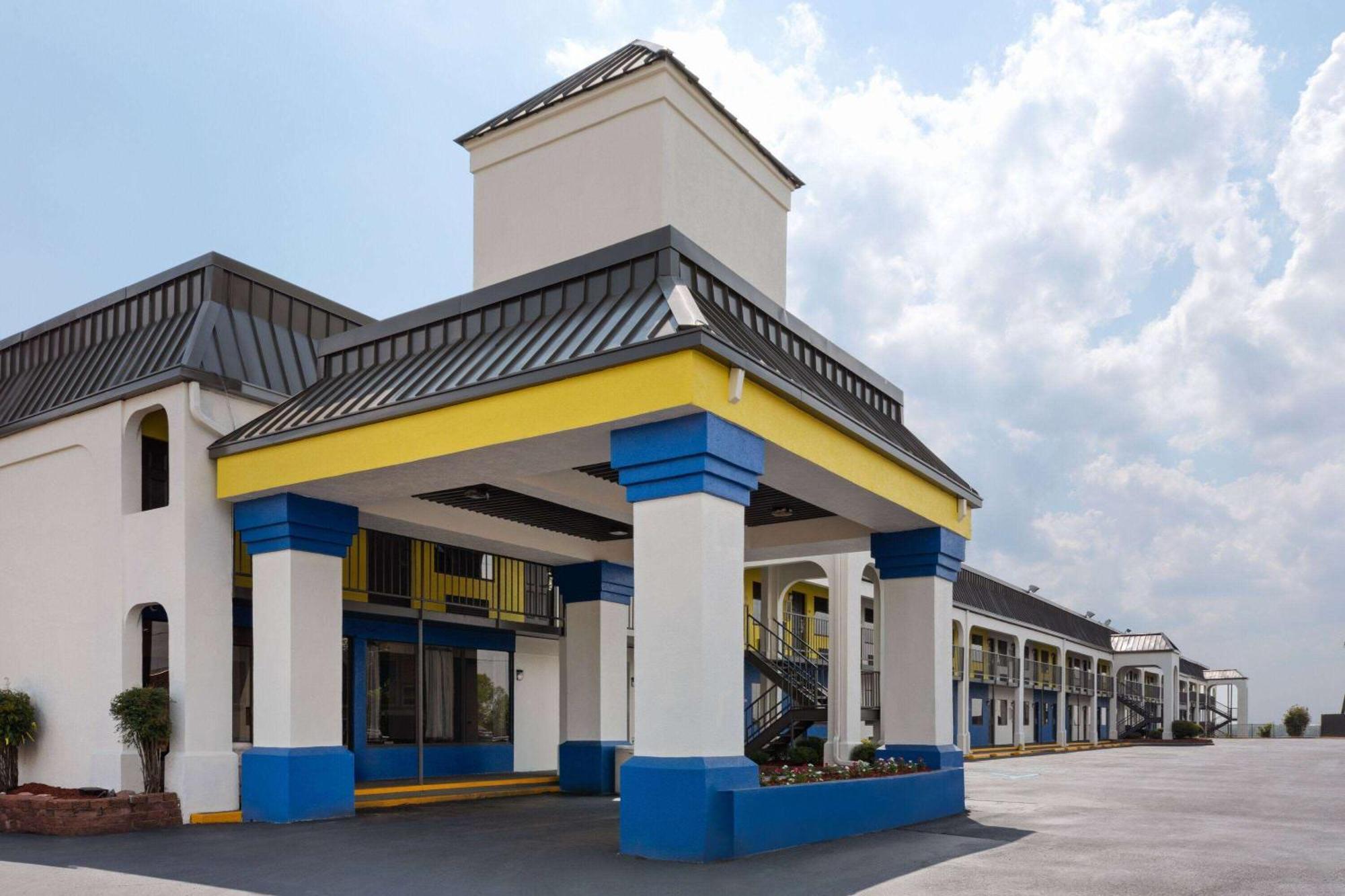 Days Inn & Suites by Wyndham Vicksburg Exterior foto